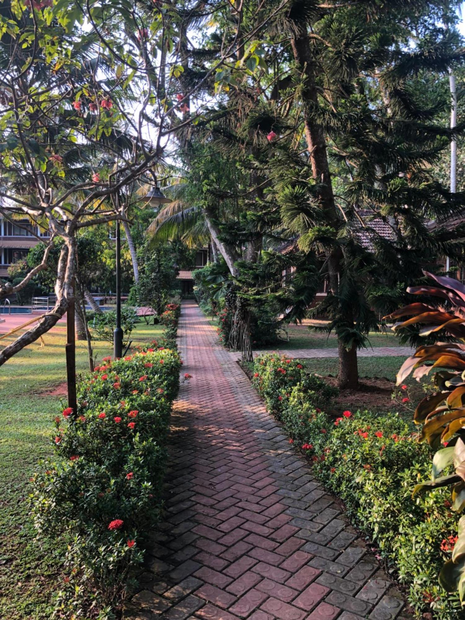 Abad Harmonia Ayurvedic Beach Resort Kovalam Exterior photo