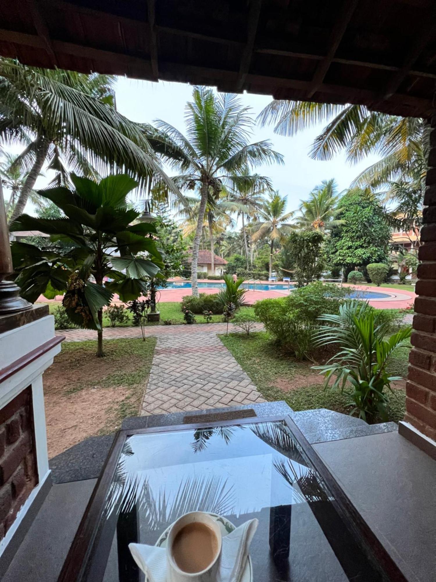 Abad Harmonia Ayurvedic Beach Resort Kovalam Exterior photo
