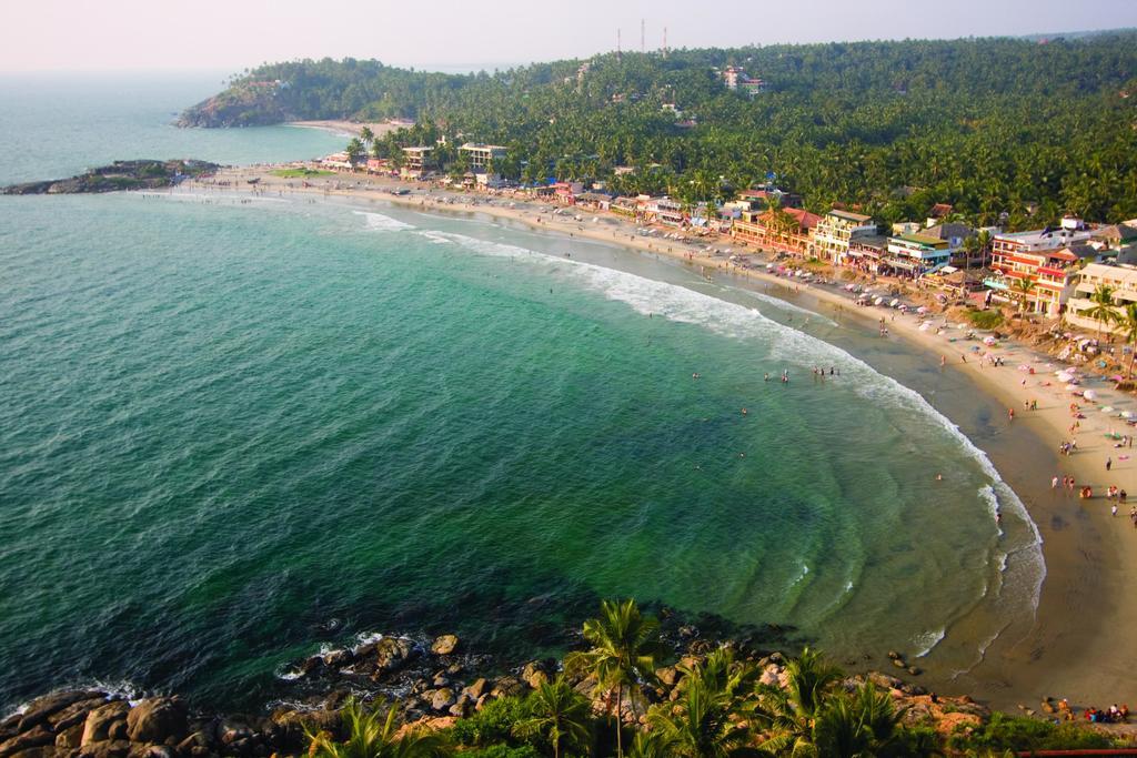 Abad Harmonia Ayurvedic Beach Resort Kovalam Exterior photo