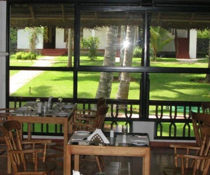 Abad Harmonia Ayurvedic Beach Resort Kovalam Exterior photo