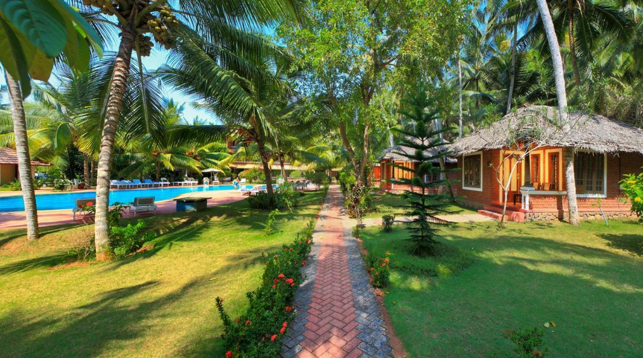 Abad Harmonia Ayurvedic Beach Resort Kovalam Exterior photo