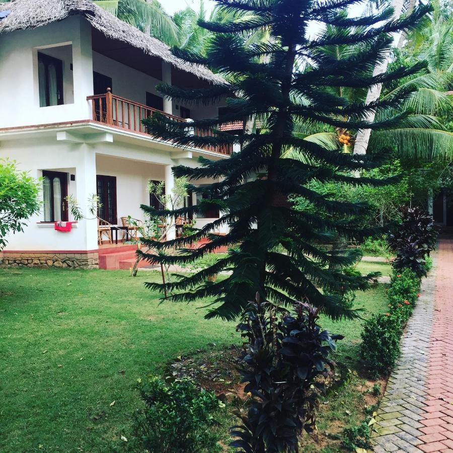 Abad Harmonia Ayurvedic Beach Resort Kovalam Exterior photo